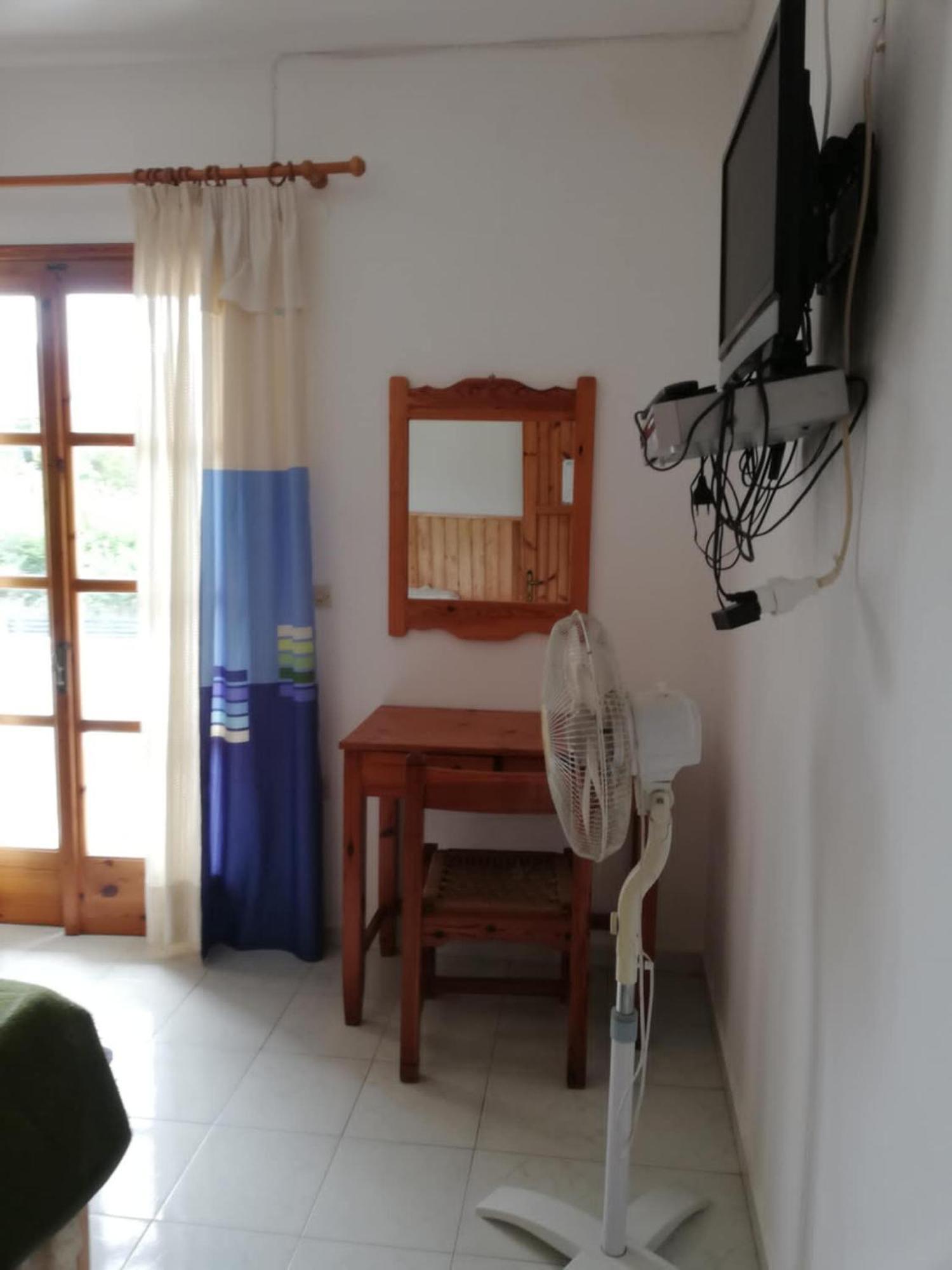 Lakis Apartments Acharavi  Luaran gambar