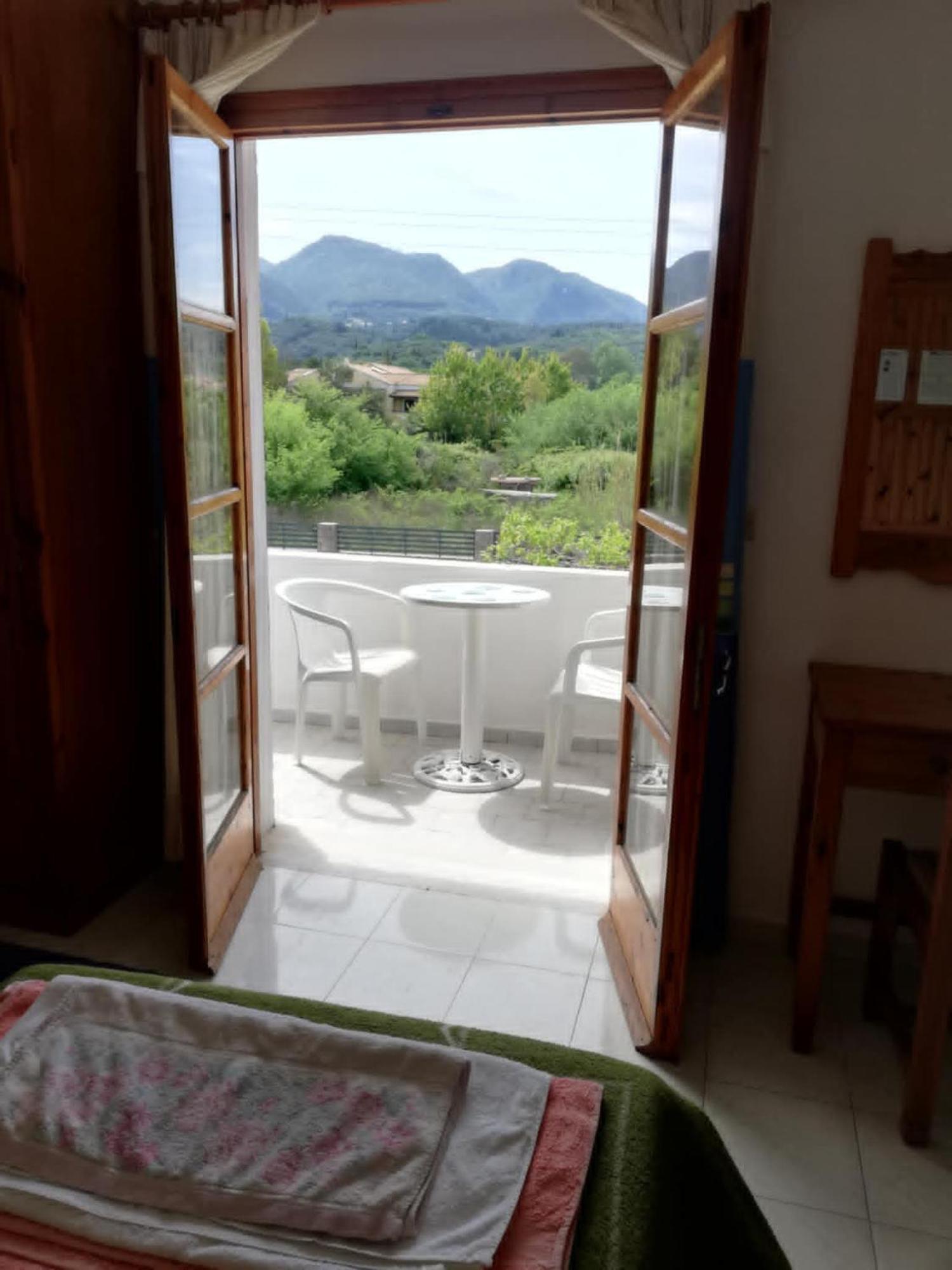Lakis Apartments Acharavi  Luaran gambar